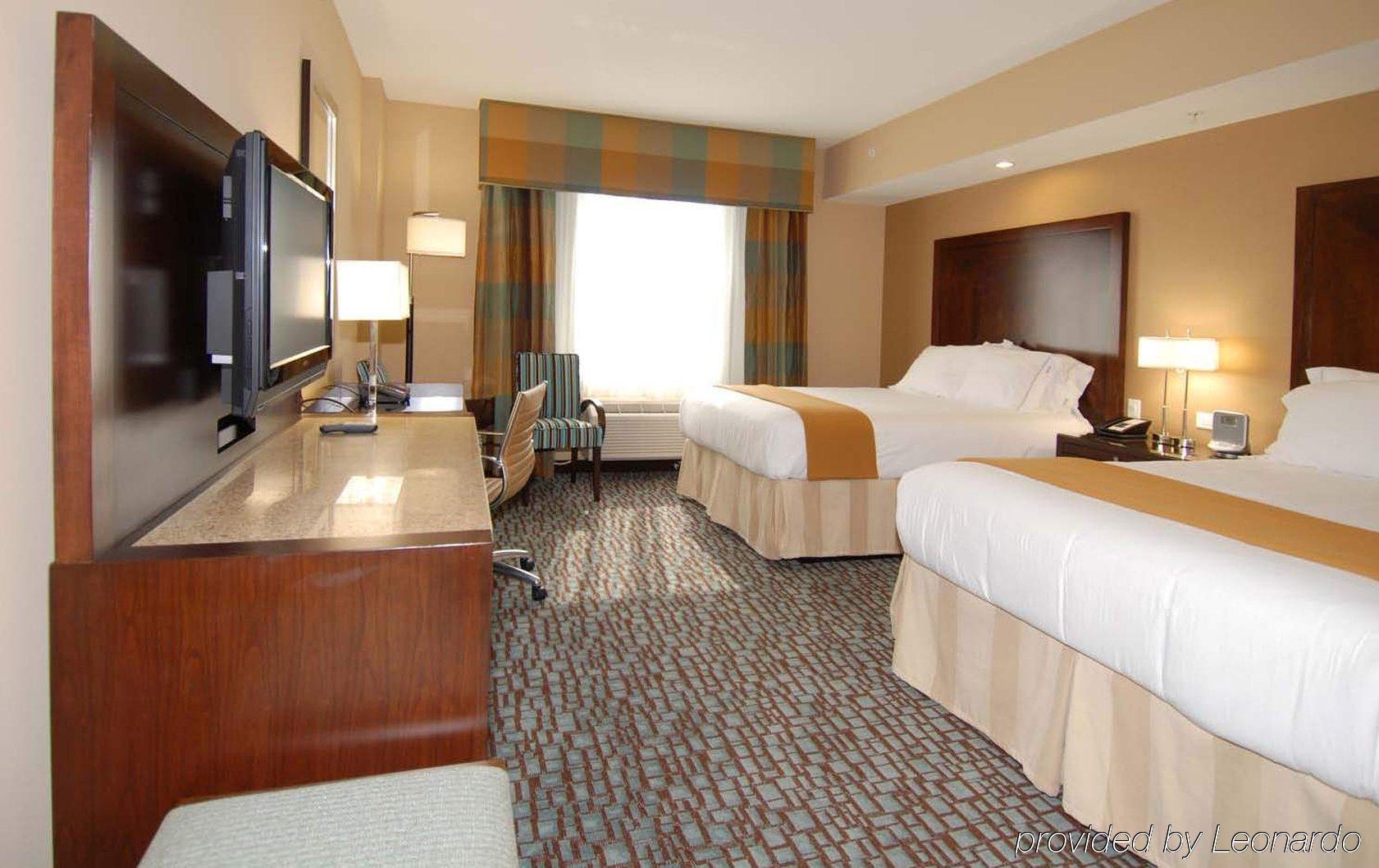 Holiday Inn Express Jacksonville Beach, An Ihg Hotel Номер фото